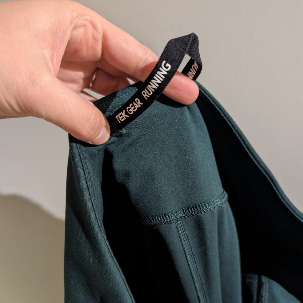 Tek Gear | Dark Green Pockets Running 10" Inseam Bike Shorts | Large - Picture 7 of 7